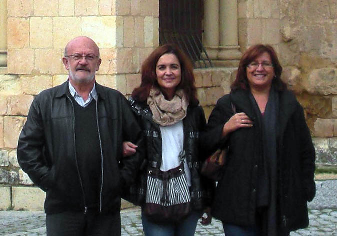 (De izquierda a derecha). Antonio Osuna, Maria Trelis y Dolores Bernal.